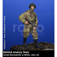 Behind enemy lines, Soviet Razvedchik w/MP40, 1941-45, Resin Figure 1/35